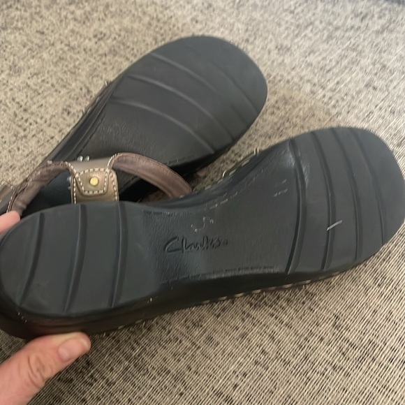 Clarks Collection Hayla Flute Gold Leather Sandal Wedge Size US 11 - Picture 13 of 13